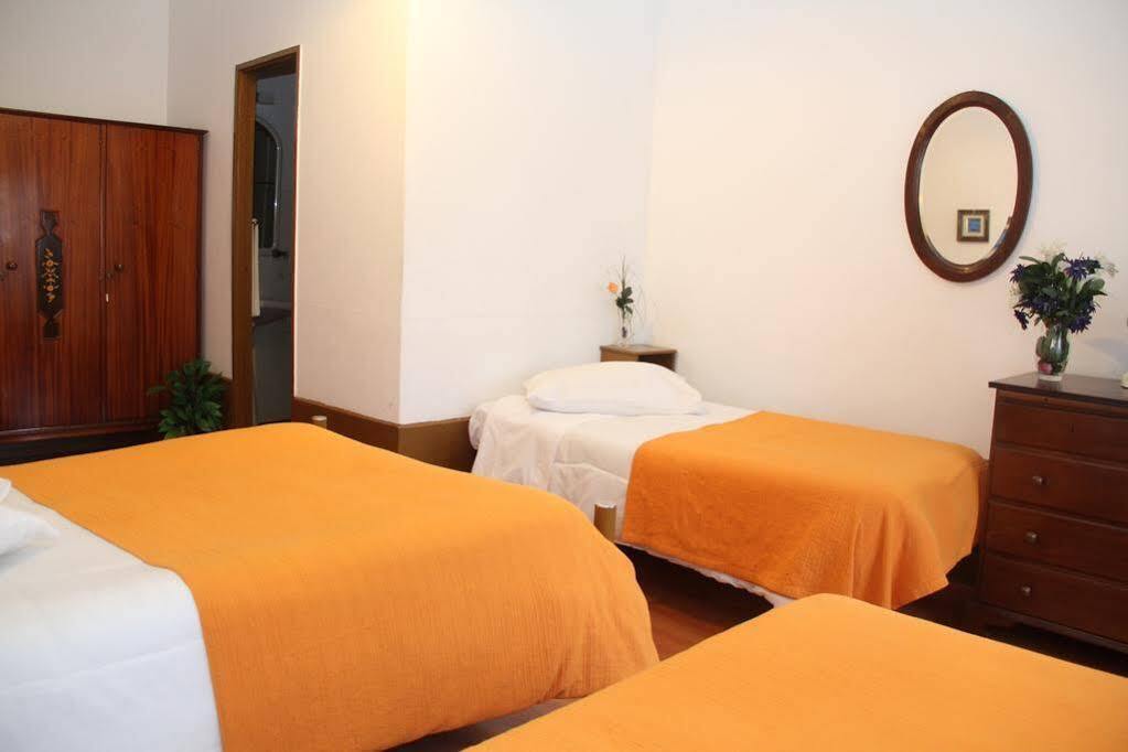 Monte Sinai Guest House Порту Экстерьер фото